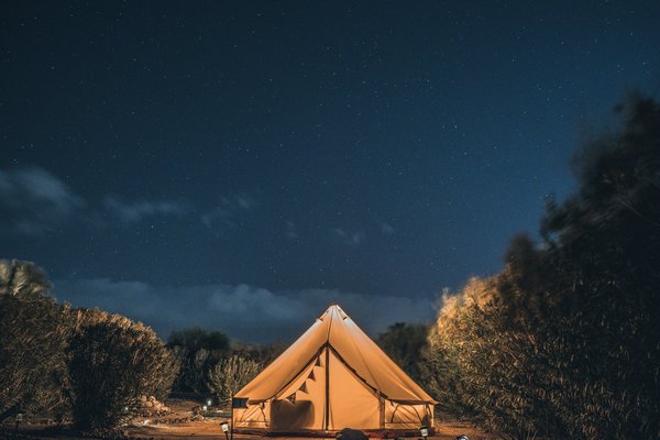 Comment organiser un camping pour une expédition de randonnée dans les forêts de bambous en Asie?